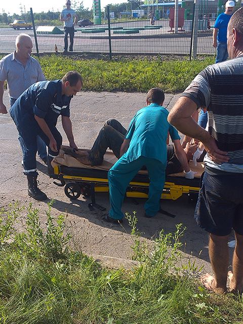 На Миколаївщині двох чоловіків засипало землею в каналізаційній мережі - фото 1