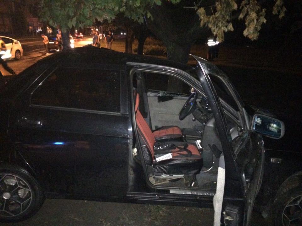 У нічному ДТП у Харкові постраждали три людини  - фото 3