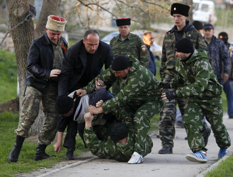 Хроніки окупації Криму: вбивство українського військового та похорон закатованого активіста - фото 11