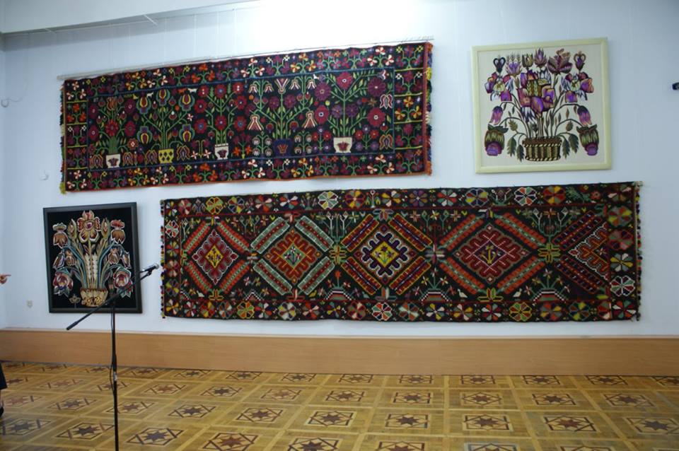 Шедеври ткацького ремесла стали експонатами виставки у Вінниці - фото 1