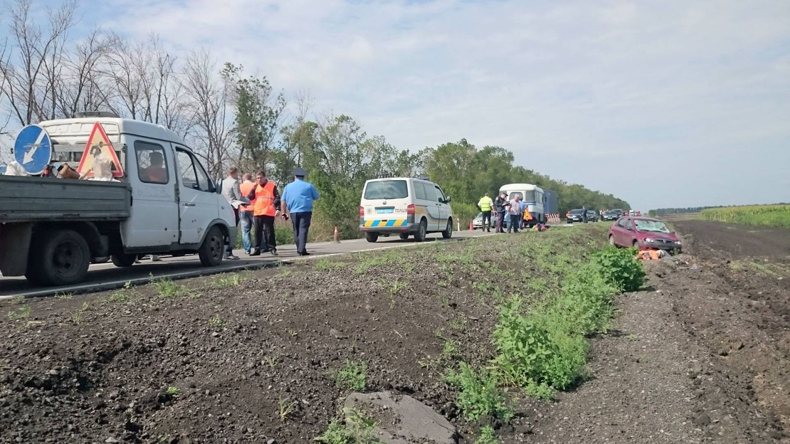 Опубліковані фото з місця кривавої аварії на Харківщині  - фото 2