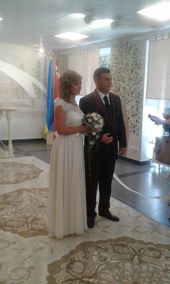 У Вінниці урочисто зіграли весілля  у "Прозорому офісі"  - фото 5
