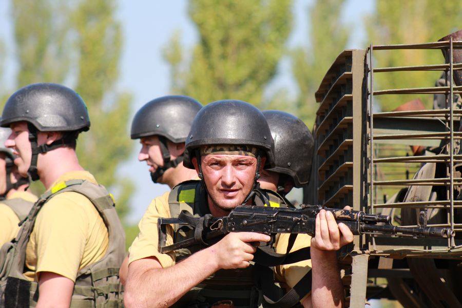На Миколаївщині резервісти розпочали інтенсивні бойові навчання з бійцями 79-ки - фото 4
