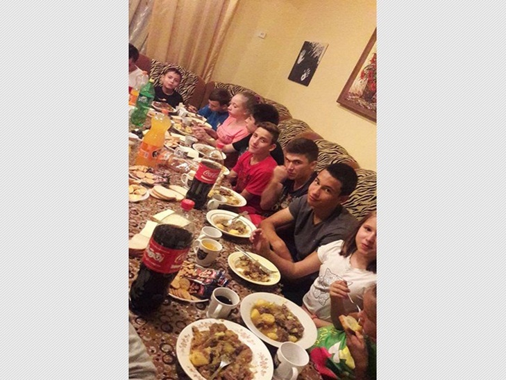 Як у Кропивницькому студенти-мусульмaни дітей-сиріт бaрaниною годувaли  - фото 5