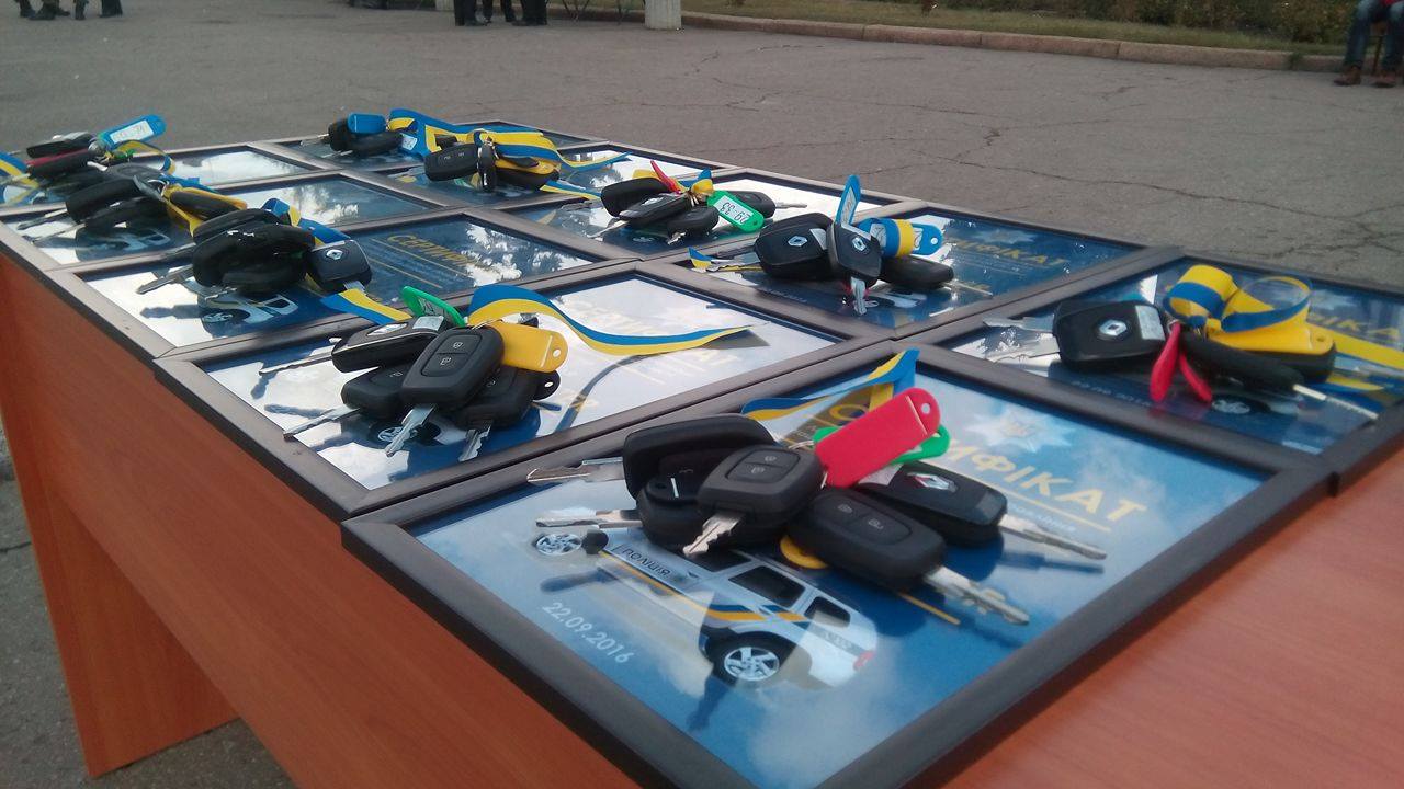 Луганщина отримала від Авакова нові поліцейські авто - фото 4