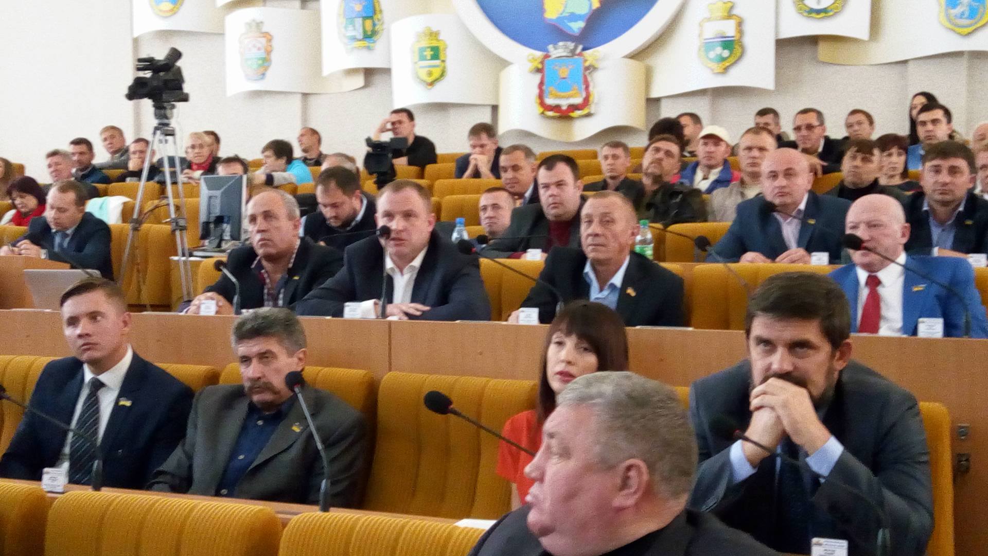 У Миколаєві АТОшники ледь не побились з депутатами за бізнес-інкубатор - фото 4