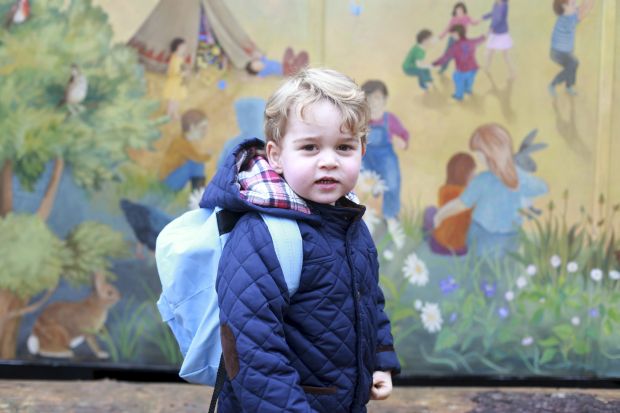 Принц Джордж пішов до дитячого садочку  - фото 1