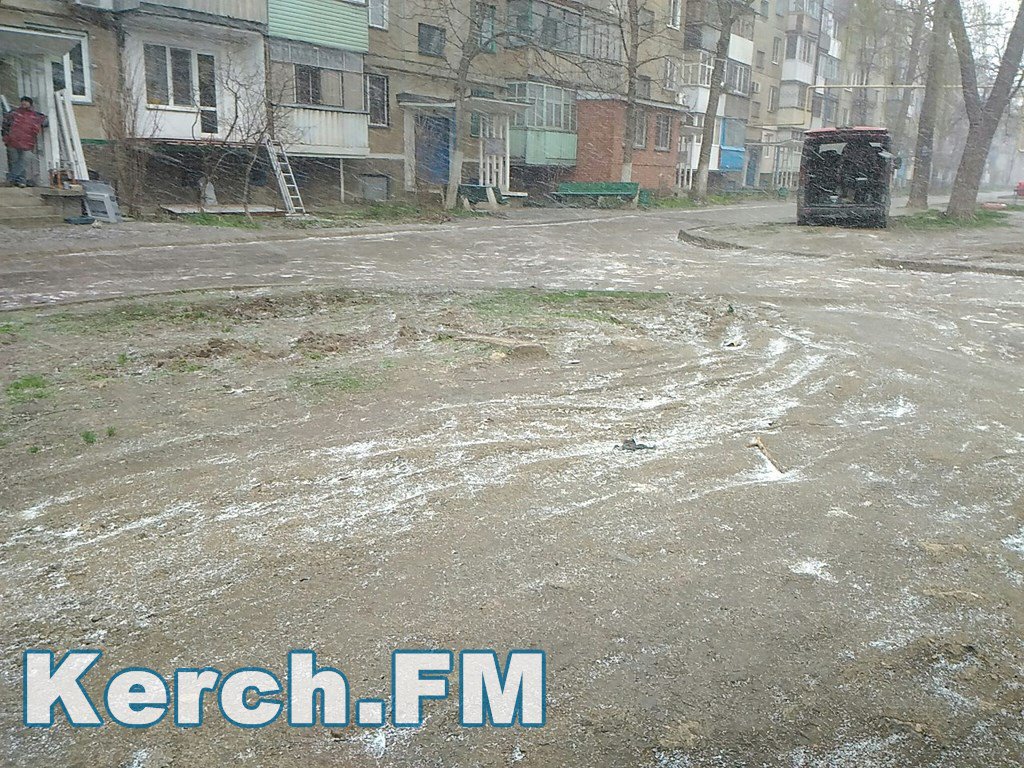 Весна у Криму: Сніг, холод та брудні калюжі - фото 2