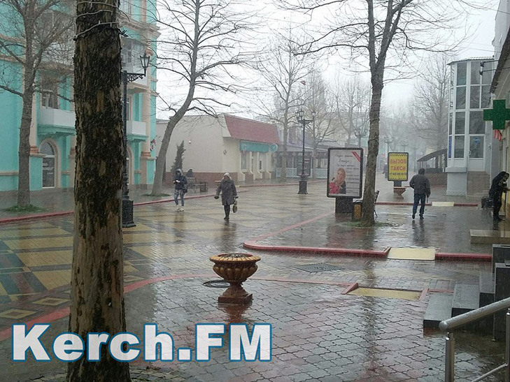 Весна у Криму: Сніг, холод та брудні калюжі - фото 3