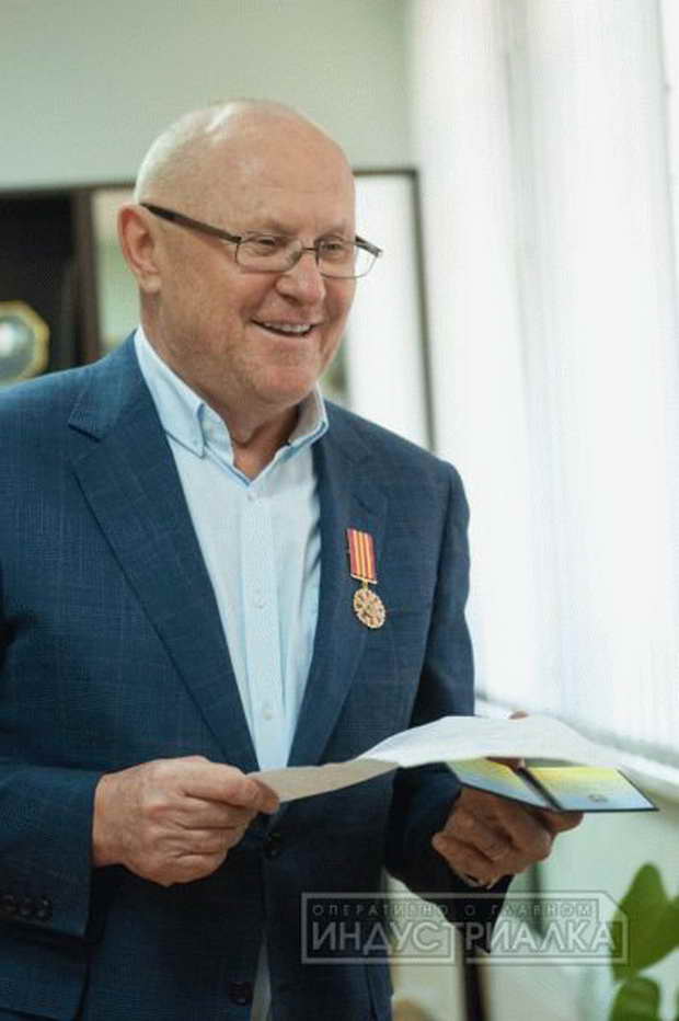 Генштаб нагородив засудженого за розгін Майдану екс-очільника Запорізької облради - фото 2