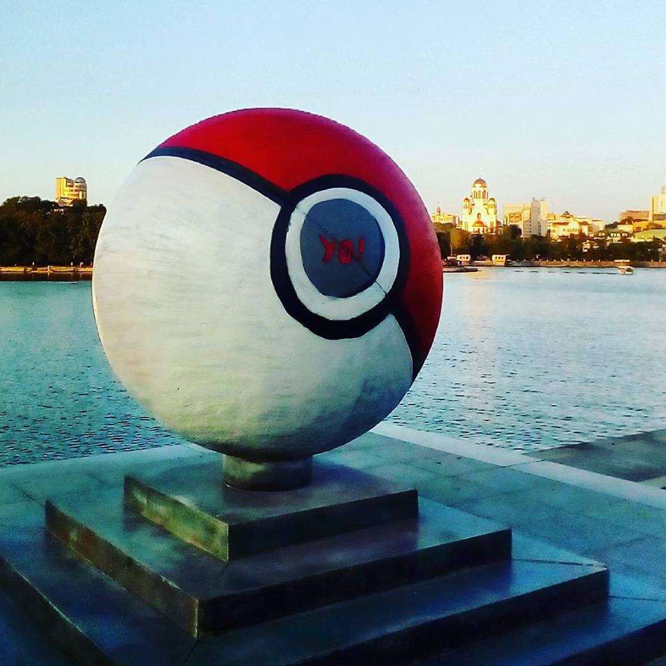 На Росії встановили пам'ятник грі Pokemon Go - фото 1