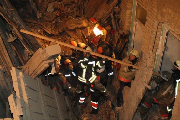 Під чотириметровим завалом будинку в центрі Києва знайшли чоловіка  - фото 1