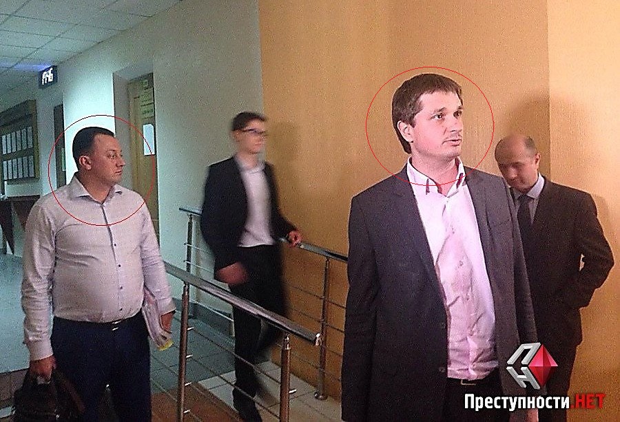 Один з адвокатів миколаївського чиновника-хабарника захищає шахрая з Росії
