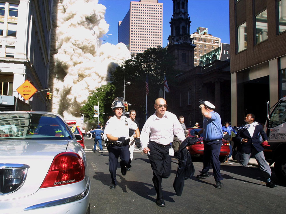 Трагедія 9/11: Сьогодні 14-та річниця наймасштабнішого теракту в історії США (ФОТО, ВІДЕО) - фото 5 Сегодня 14 годовщина самого масштабного теракта в истории США (фото, видео)