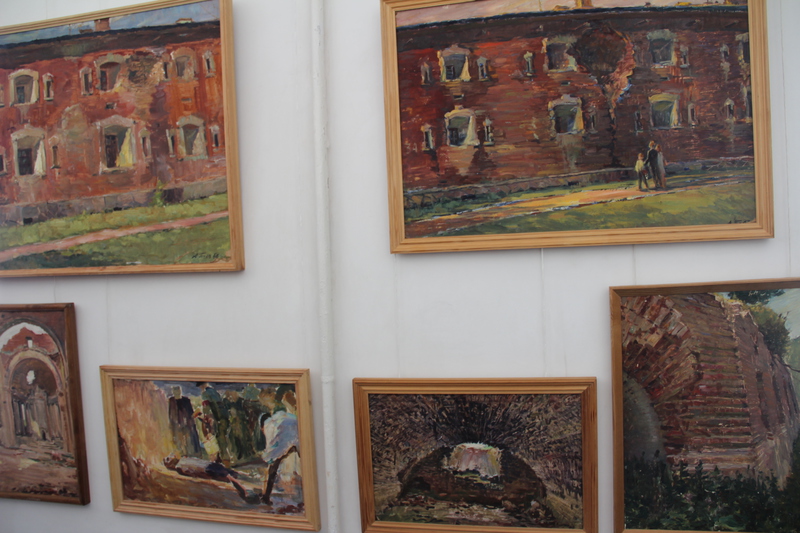 Вінницький художник подарував півсотні картин “Брестській фортеці-герою” - фото 1