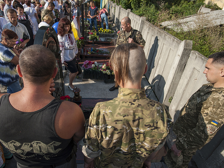 Сумчани вшанували пам’ять загиблих за незалежність України  - фото 3