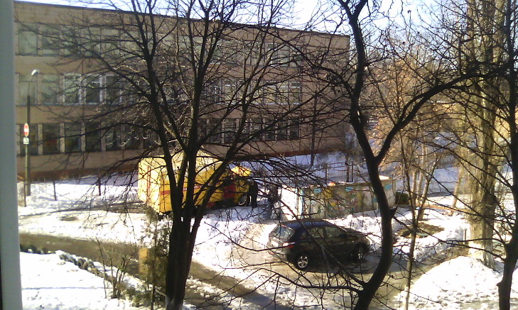У Кіровограді "аварійка" газової служби провалилася в яму - фото 1