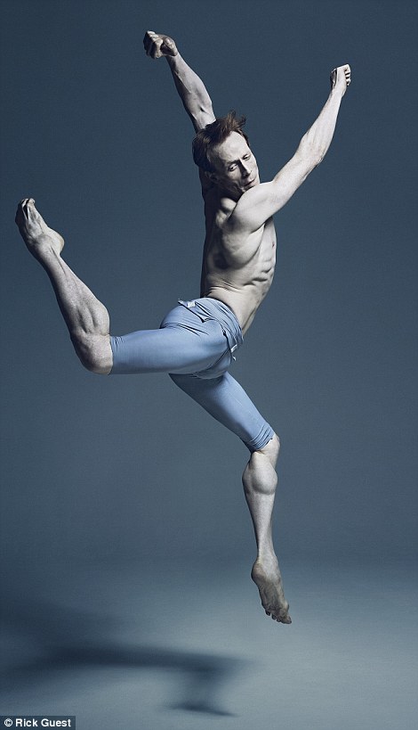 Неймовірні фото танцюристів балету підірвали мережу  - фото 5
