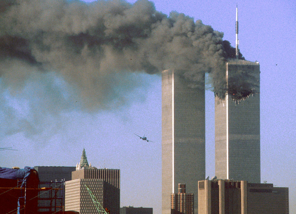 Трагедія 9/11: Сьогодні 14-та річниця наймасштабнішого теракту в історії США (ФОТО, ВІДЕО) - фото 2 Сегодня 14 годовщина самого масштабного теракта в истории США (фото, видео)