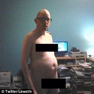 У мережі жорстоко потролили "голе" селфі Кардашіан - фото 6