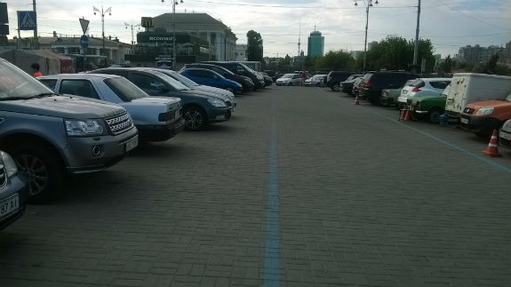 Чому залізничний вокзал у Києві не призначений для автомобілів  - фото 3