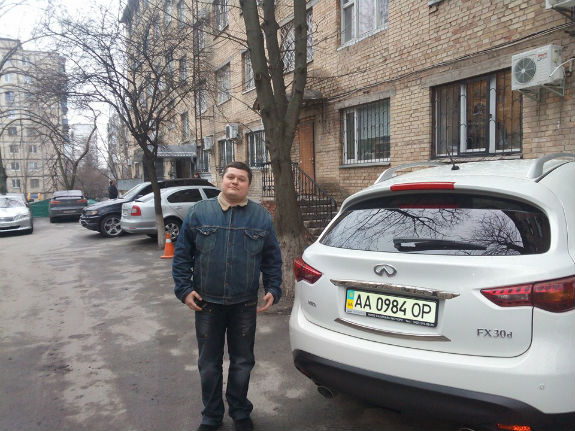 На яких іномарках гасають бідні прокурори Києва  - фото 4