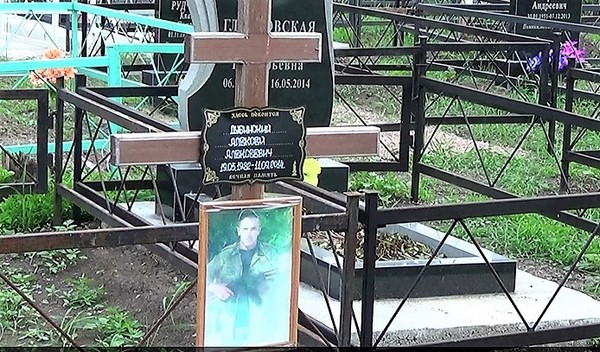 З'явилися нові фото могил бойовиків у Донецьку - фото 5