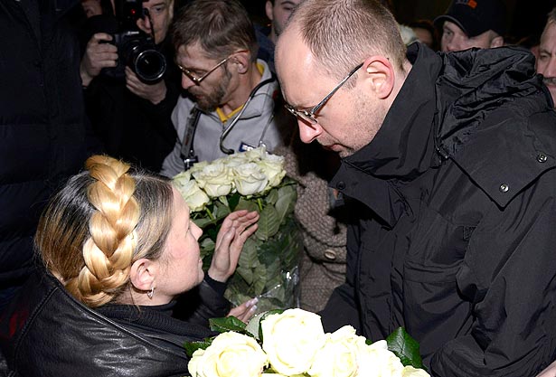 Тимошенко та Яценюк. Від кохання до ненависті - один рік (ФОТО) - фото 12