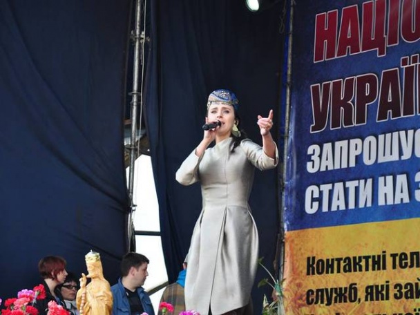 Джамалі - 33: найяскравіші образи співачки-іменинниці - фото 20 Джамалі - 33: найяскравіші образи співачки-іменинниці - фото 20