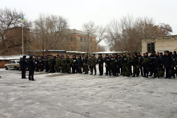 Всю поліцію Донеччини підняли по "тривозі" - фото 6