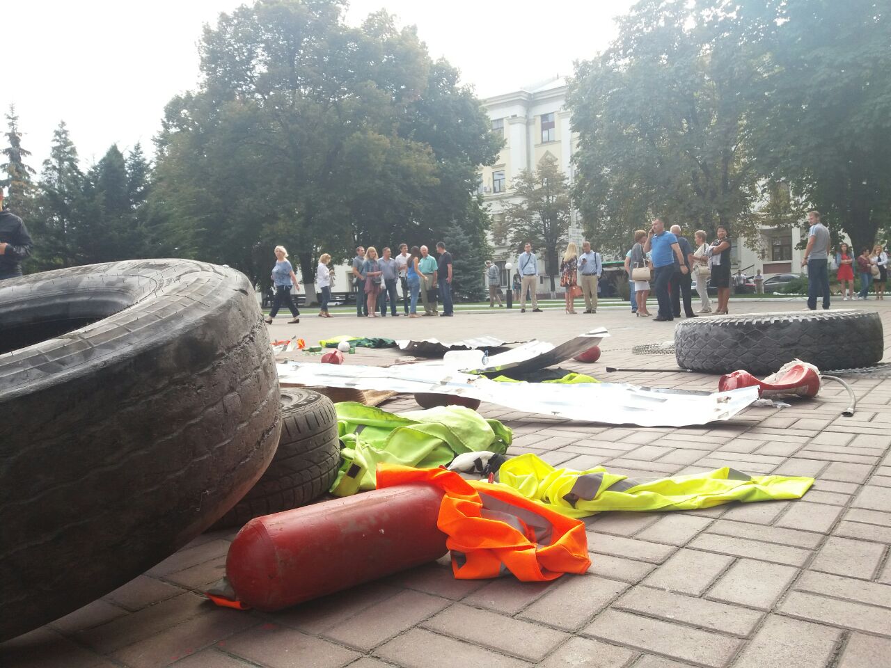 Цивільний корпус "Азов" блокує "Київміськбуд" - фото 1