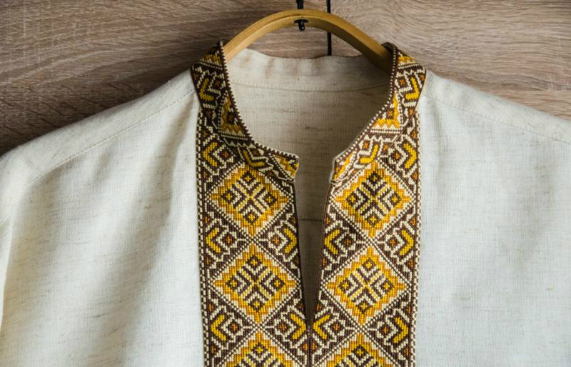 Скільки насправді має коштувати вишиванка - фото 1 Скільки насправді має коштувати вишиванка - фото 1