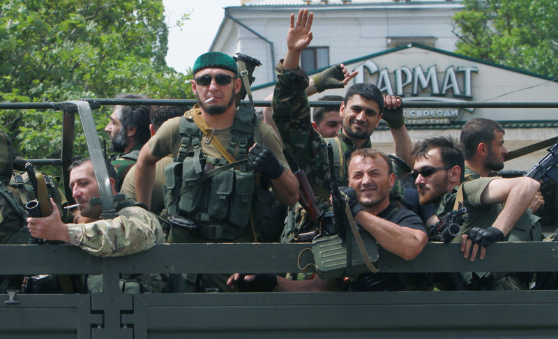 Чеченцы, приехавшие в Донецк воевать с Украиной 25 мая 2014 года