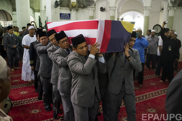 Хроніка малазійського "Боїнга": Життя після смерті - фото 3