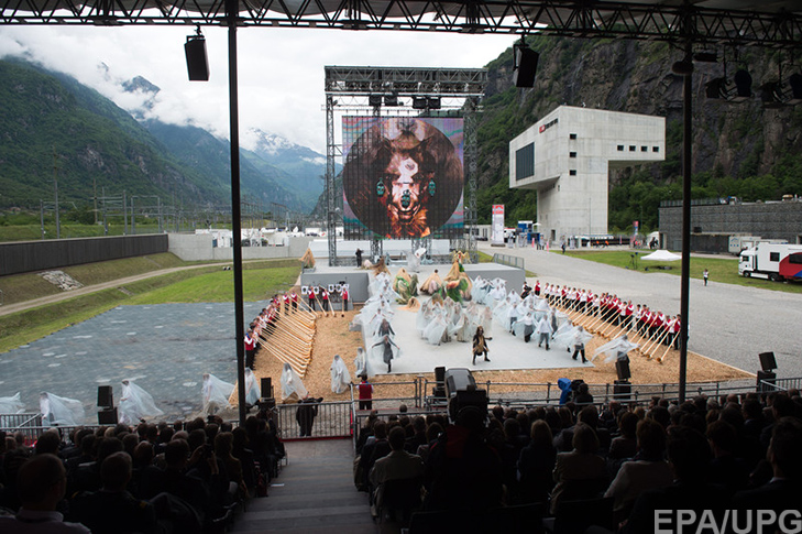 Як у Швейцарії відкривався найдовший у світі залізничний тунель (ФОТОРЕПОРТАЖ) - фото 13