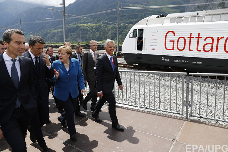 Як у Швейцарії відкривався найдовший у світі залізничний тунель (ФОТОРЕПОРТАЖ) - фото 4