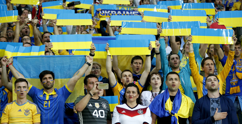 Як українці вболівають за збірну на Євро-2016 - фото 14