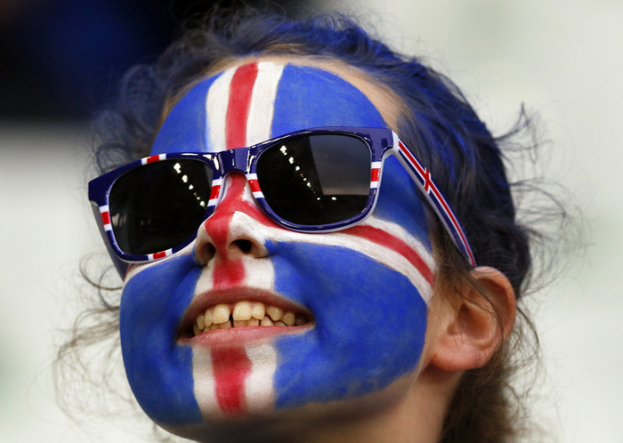 Як фанатки-красуні з Ісландії вболівають за збірну на Євро - фото 2