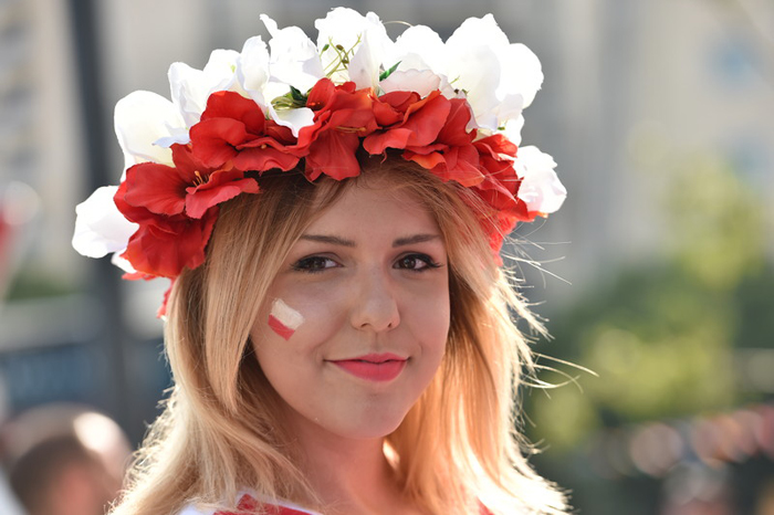 Як виглядає польська красуня-вболівальниця на Євро - фото 1