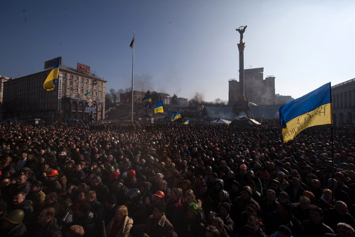 Хроніка Революції Гідності: Янукович іде на поступки, але не здається - фото 2