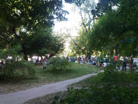 Як торгаші перетворили цілу вулицю у Києві на пекло - фото 2 Як торгаші перетворили цілу вулицю у Києві на пекло - фото 2