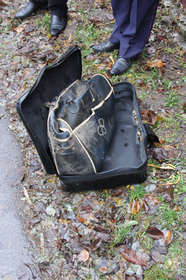 У Чернігові поліція підірвала валізу, залишену біля дільниці - фото 2