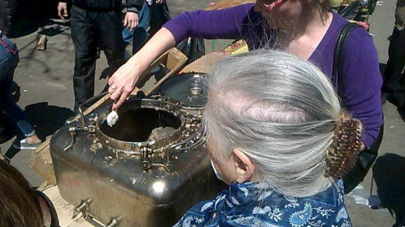 Чому гречка з тушонкою підсилюють у "опозиційних" мітингувальників тваринний інстинкт - фото 3 Чому гречка з тушонкою підсилюють у "опозиційних" мітингувальників тваринний інстинкт - фото 3