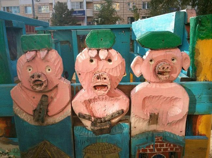 30 дитячих майданчиків, від яких стає моторошно - фото 3 30 дитячих майданчиків, від яких стає моторошно - фото 3