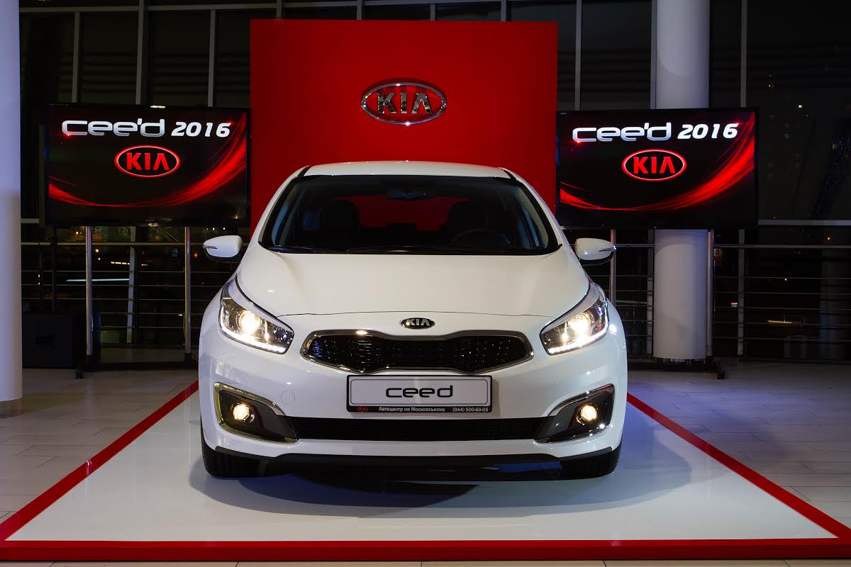 В Україні розпочинаються продажі оновленого Kia cee’d - фото 1