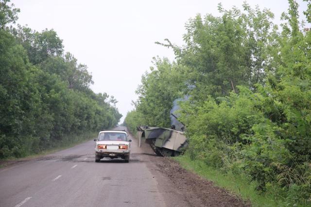 Бойовики "ДНР" проводять військові навчання на танках (ФОТО) - фото 4 Бойовики "ДНР" проводять військові навчання на танках (ФОТО) - фото 4