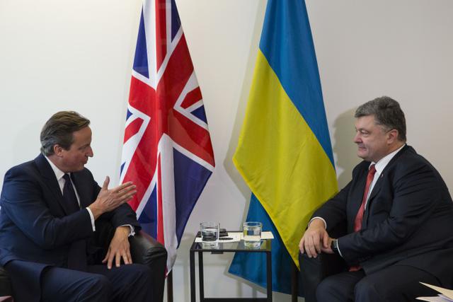 Порошенко і Кемерон обговорили ситуацію на Донбасі - фото 1
