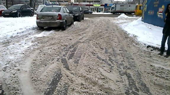 Дороги столиці накрив сніговий колапс  - фото 6