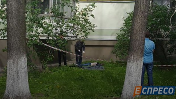 У Києві журналіст викинувся з вікна - фото 1
