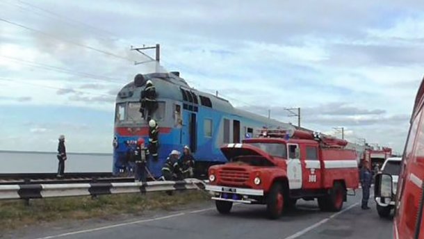 Біля Черкас спалахнув потяг із сотнею пасажирів - фото 2